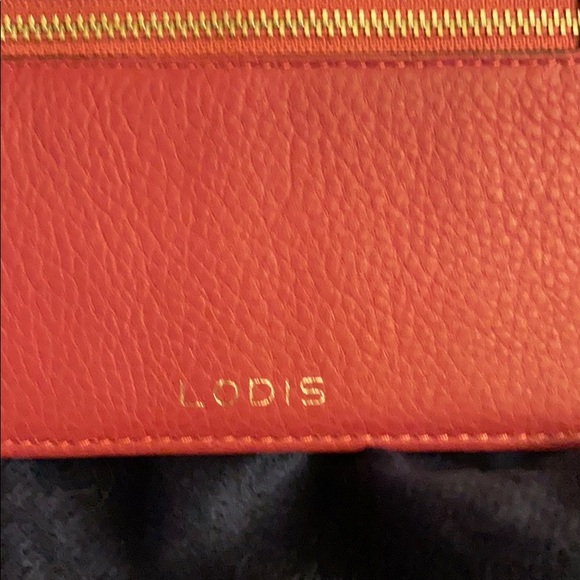 🥳Host Pick🥳 NWOT Lodis Leather Wallet w/ RFID Protection - Picture 4 of 9